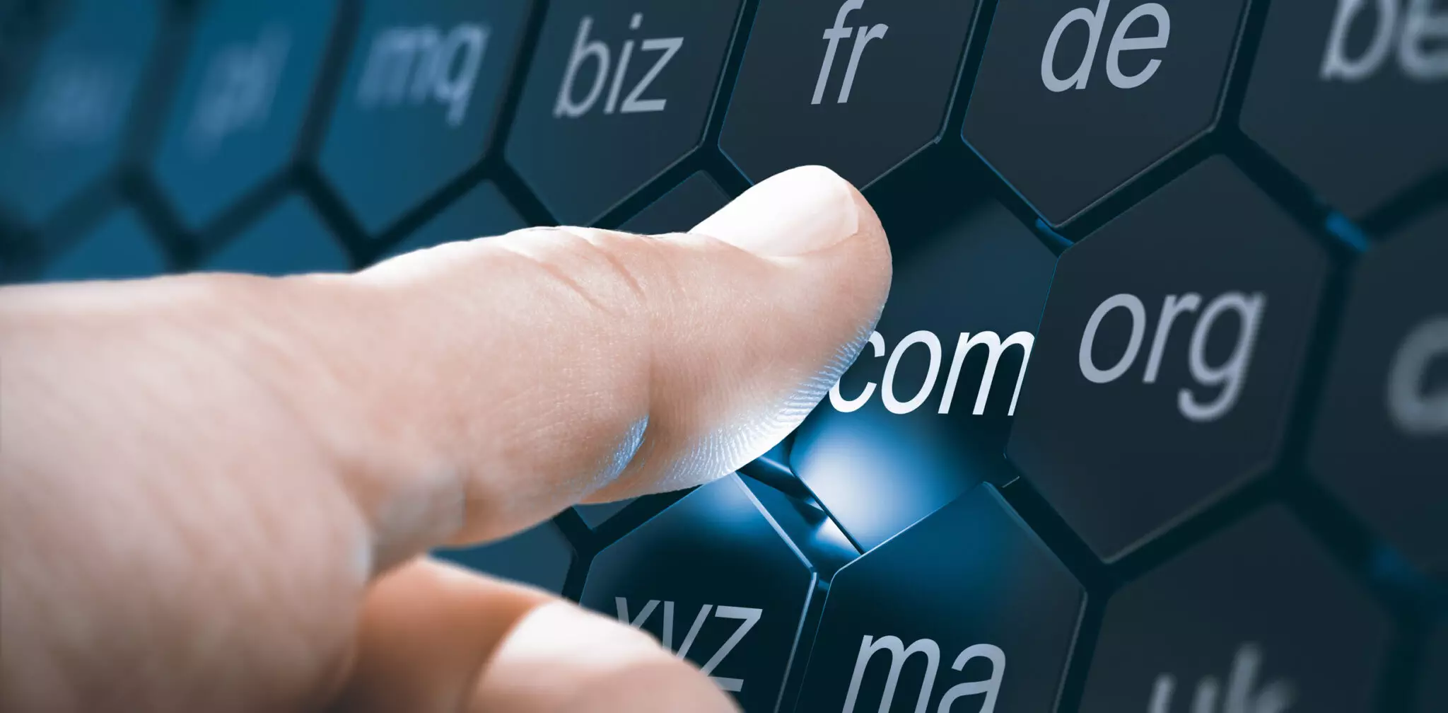 web hosting,dominio,spazio di archiviazione,traffico web,email personalizzata,database MySQL,PHP,HTTP,backup,file protection,CMS,SATA,SSD,NVME,certificato SSL
